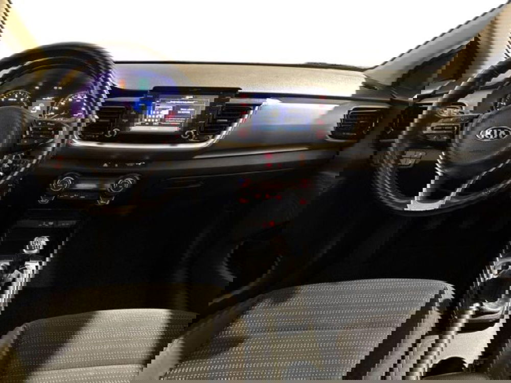 Kia Stonic usata a Catania (7)