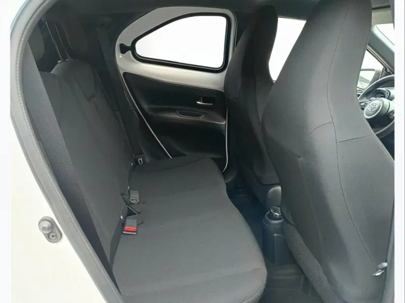 Toyota Aygo X usata a Monza e Brianza (11)