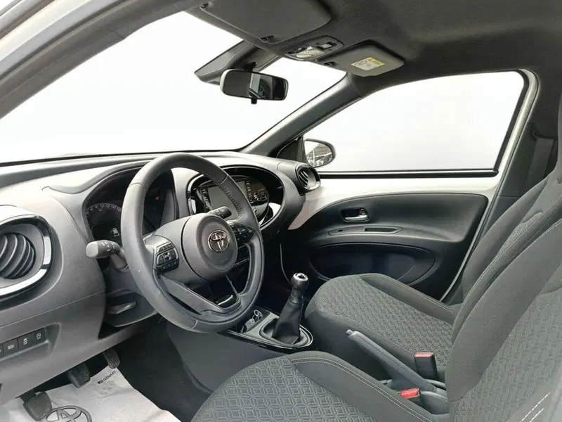 Toyota Aygo X usata a Monza e Brianza (12)