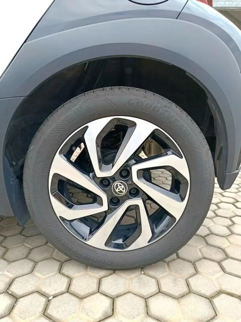 Toyota Aygo X usata a Monza e Brianza (15)