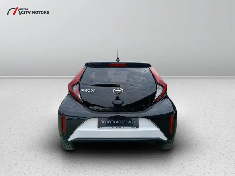Toyota Aygo X usata a Monza e Brianza (6)