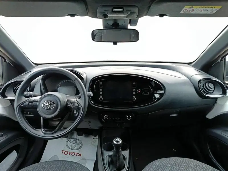 Toyota Aygo X usata a Monza e Brianza (9)