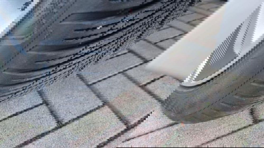 Hyundai Ioniq usata a Savona (7)