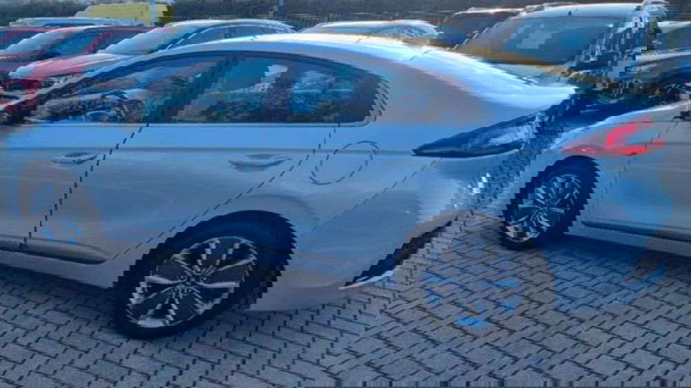 Hyundai Ioniq usata a Savona (8)