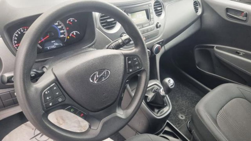 Hyundai i10 usata a Savona (11)