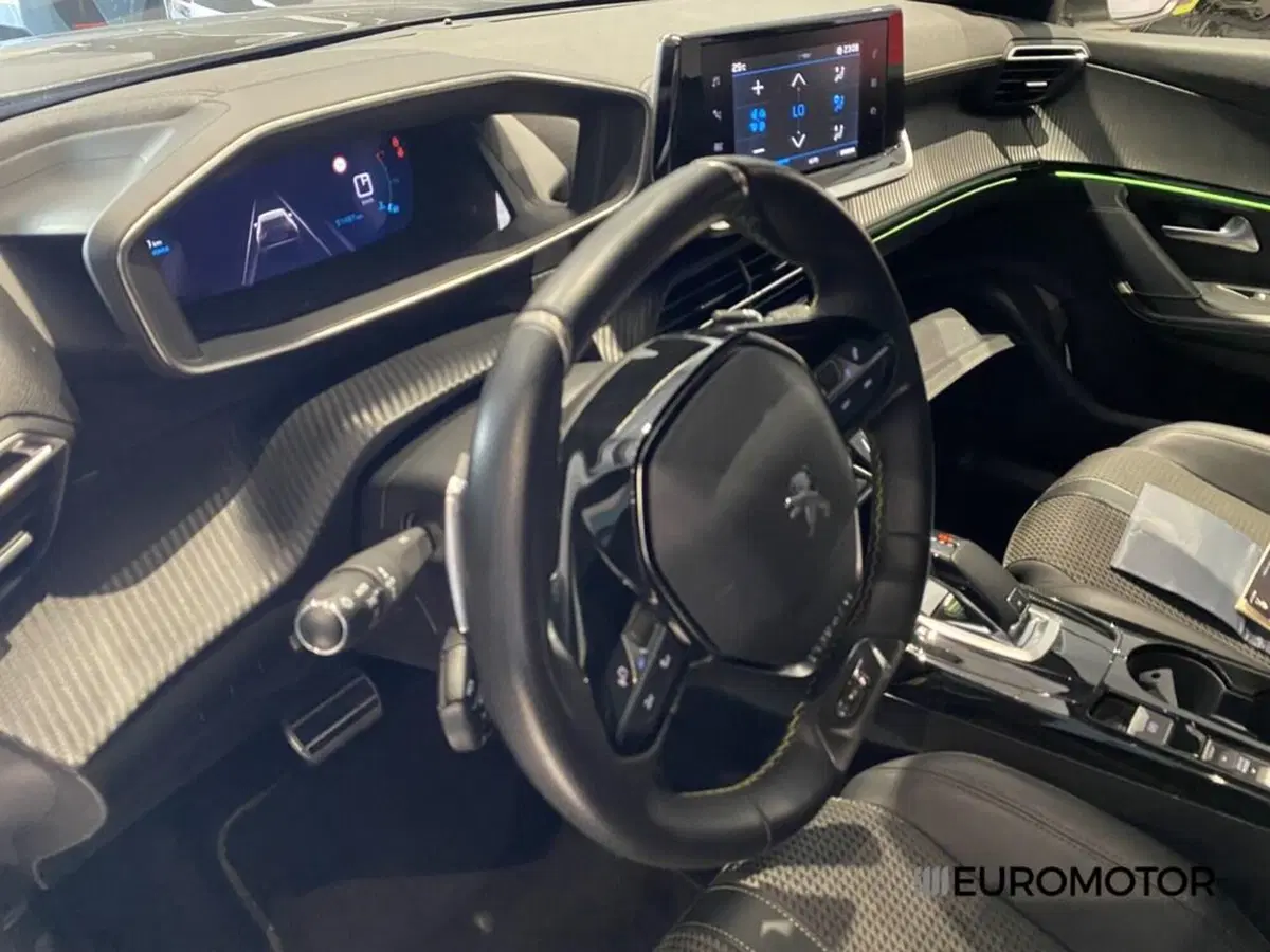 Peugeot 2008 usata a Bari (14)