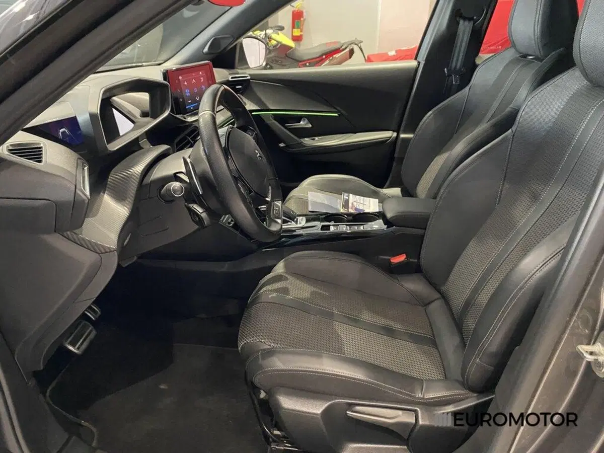 Peugeot 2008 usata a Bari (15)
