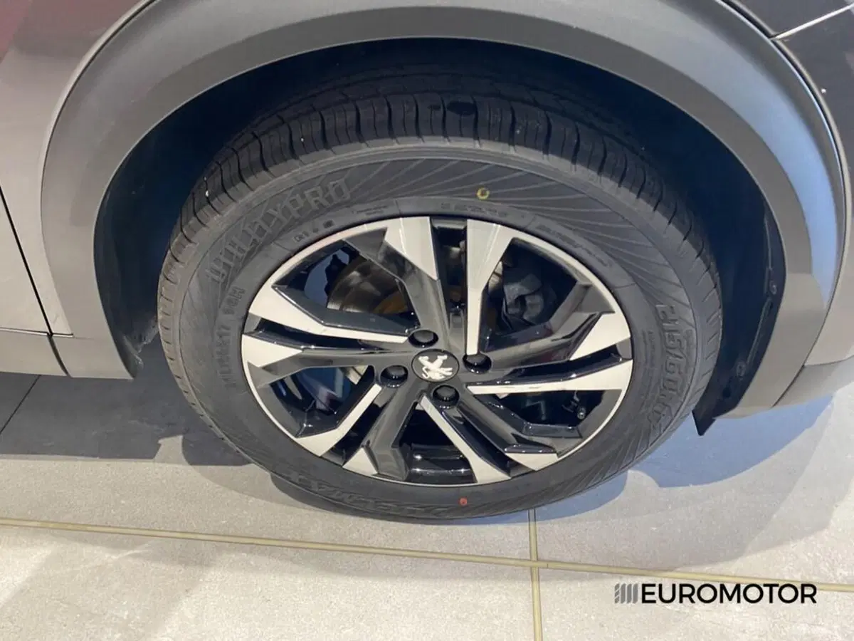 Peugeot 2008 usata a Bari (5)