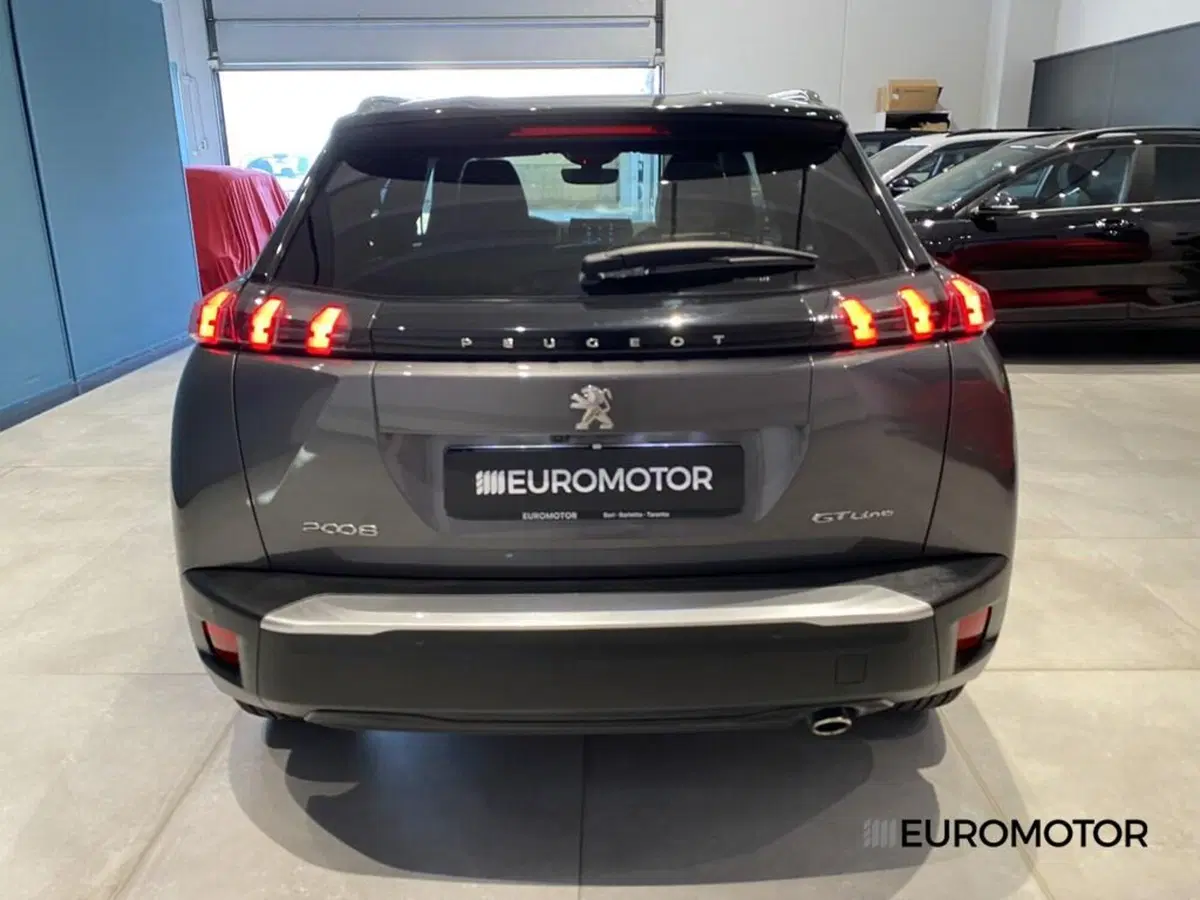 Peugeot 2008 usata a Bari (9)
