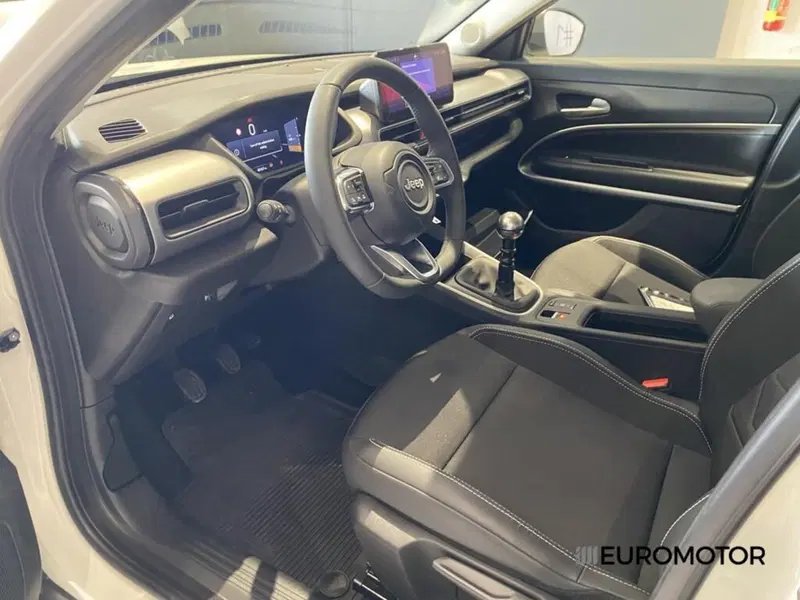Jeep Avenger usata a Bari (12)
