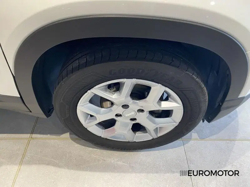 Jeep Avenger usata a Bari (5)