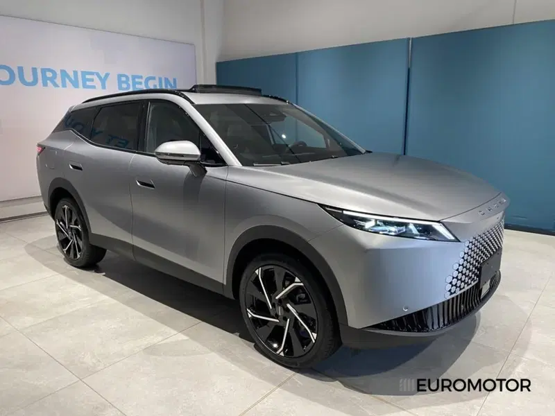 Omoda Omoda 7 SHS-P nuova a Bari (6)