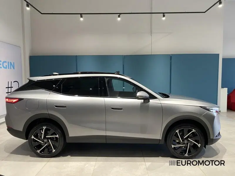 Omoda Omoda 7 SHS-P nuova a Bari (8)