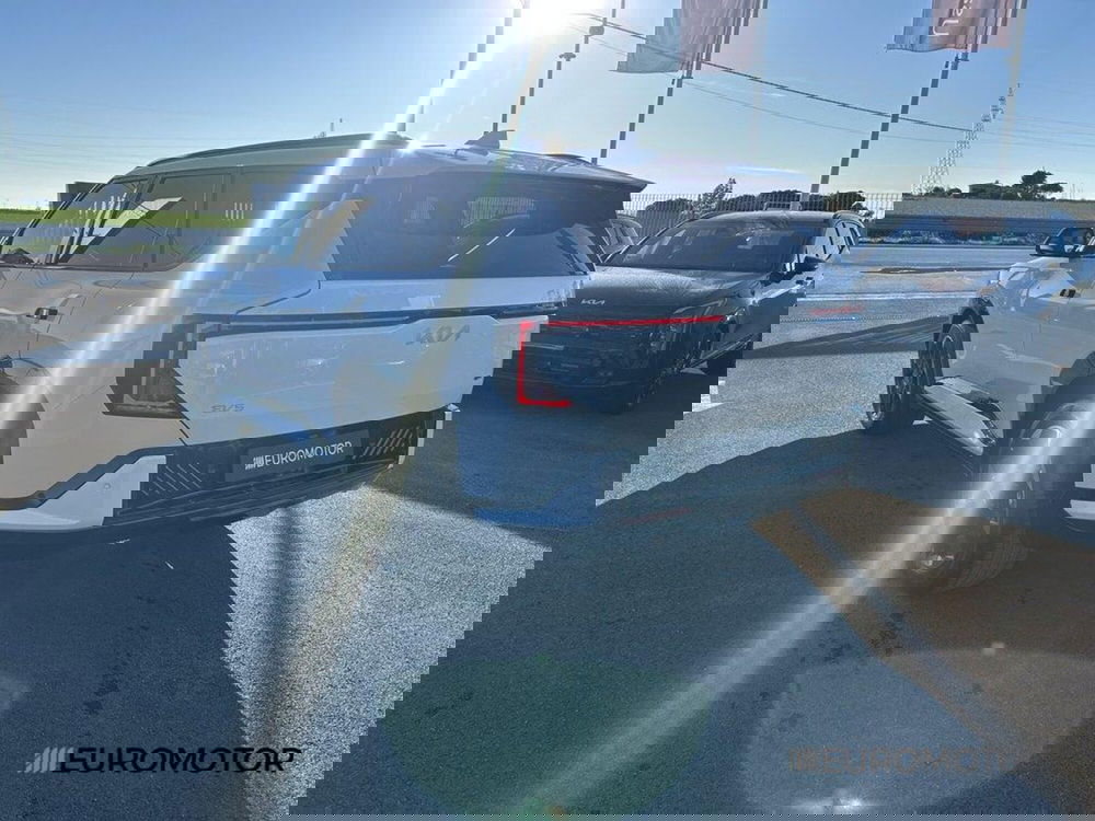 Kia EV5 nuova a Bari (7)