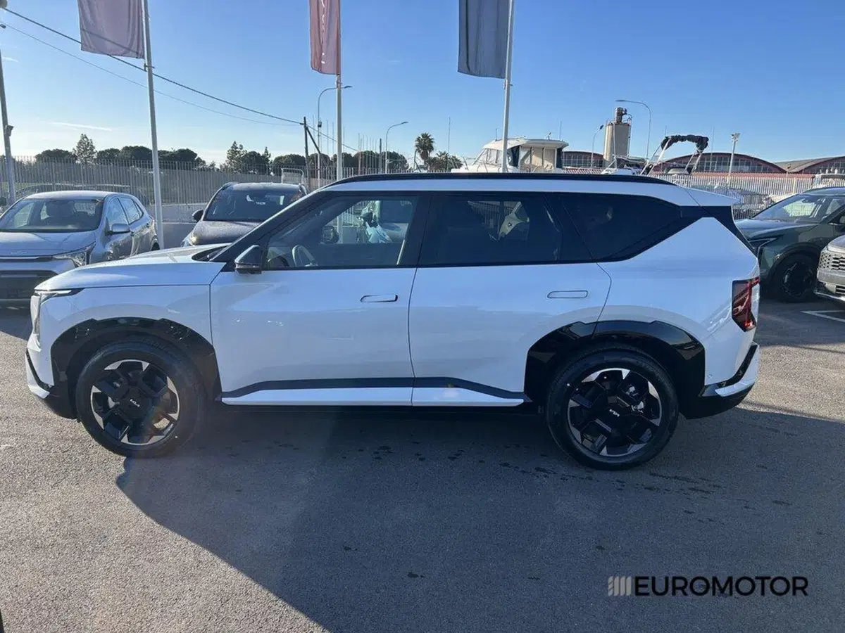 Kia EV5 nuova a Bari (8)