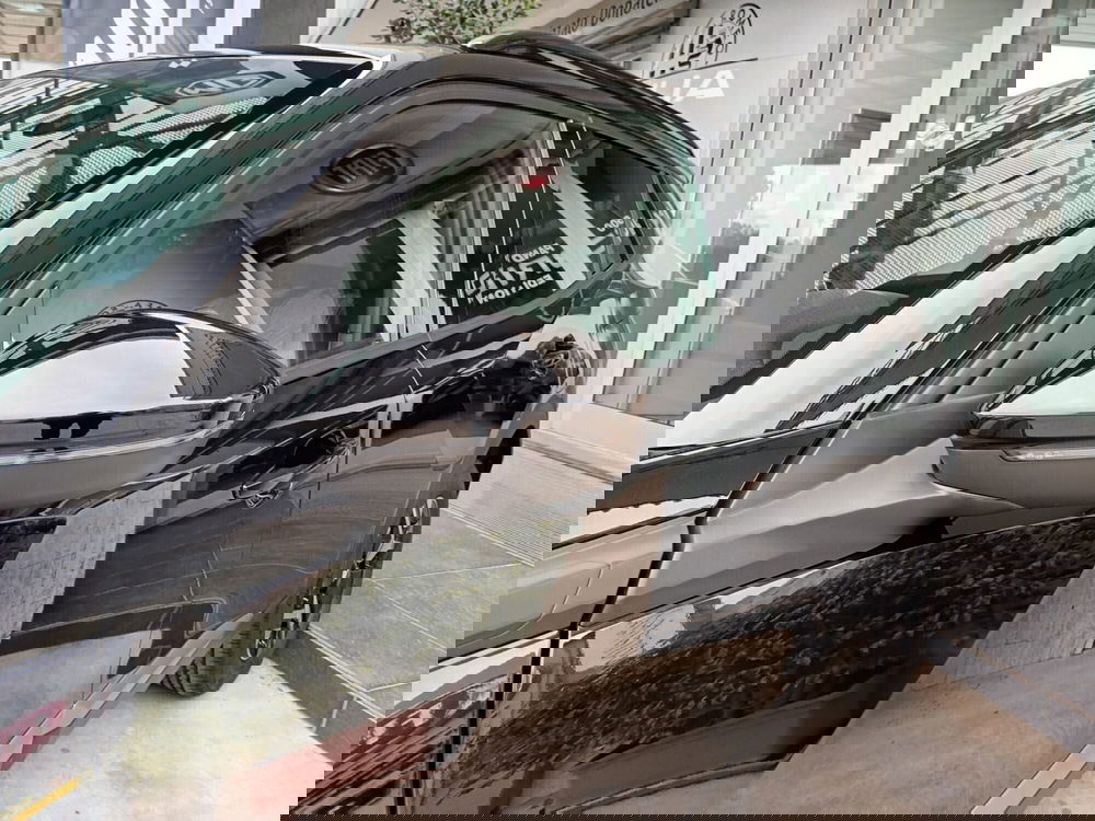 Peugeot 2008 nuova a Bari (5)