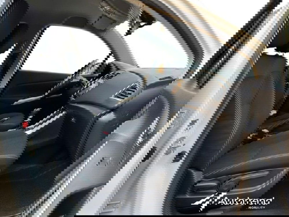 Suzuki S-Cross usata a Lecce (6)