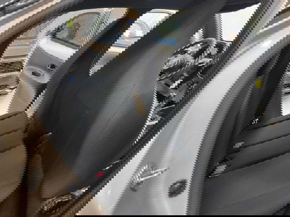 Toyota Aygo X usata a Prato (10)