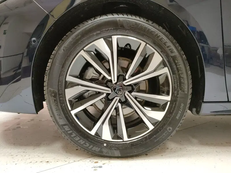 Peugeot 508 SW nuova a L'Aquila (7)