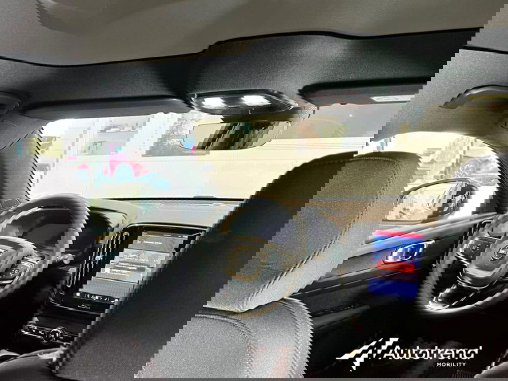 Volvo C40 nuova a Bari (10)