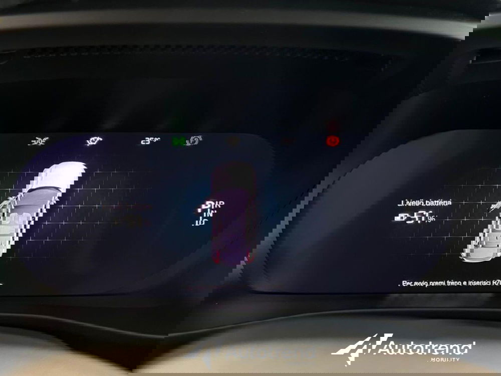 Volvo C40 nuova a Bari (14)