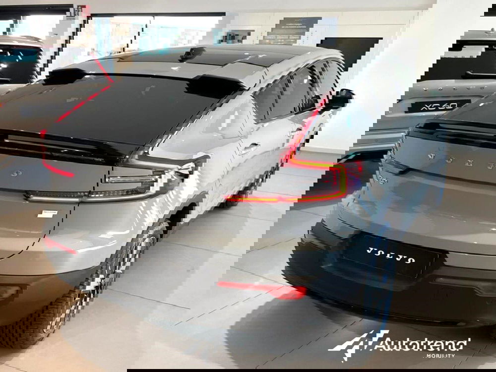 Volvo C40 nuova a Bari (2)