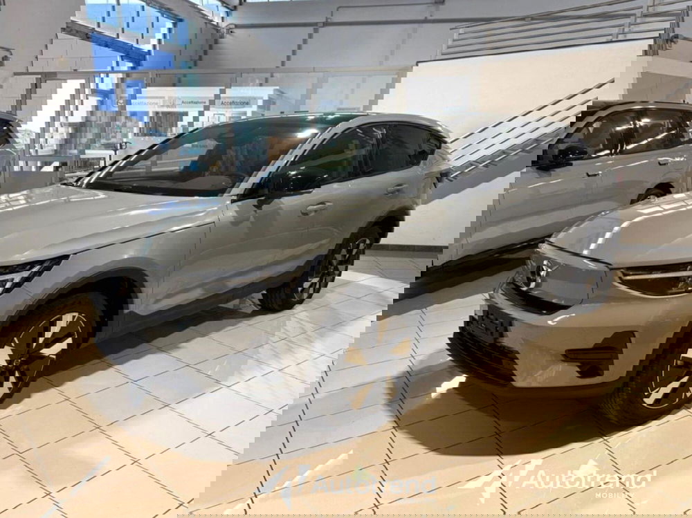 Volvo C40 nuova a Bari (12)