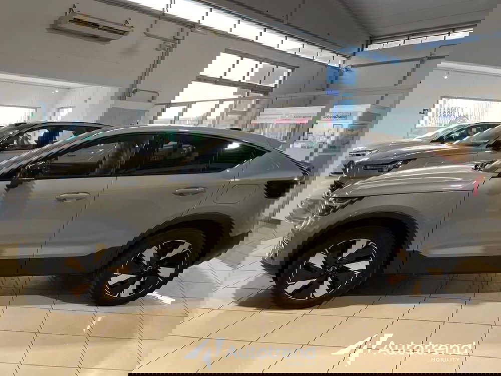 Volvo C40 nuova a Bari (17)