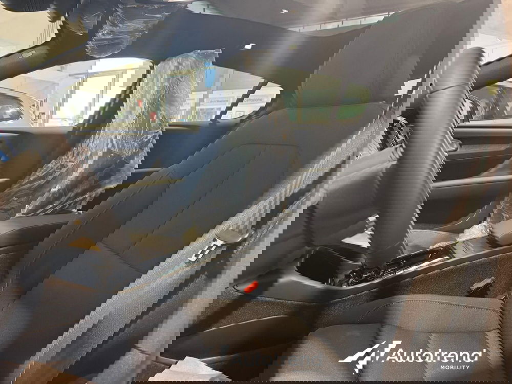 Volvo C40 nuova a Bari (18)