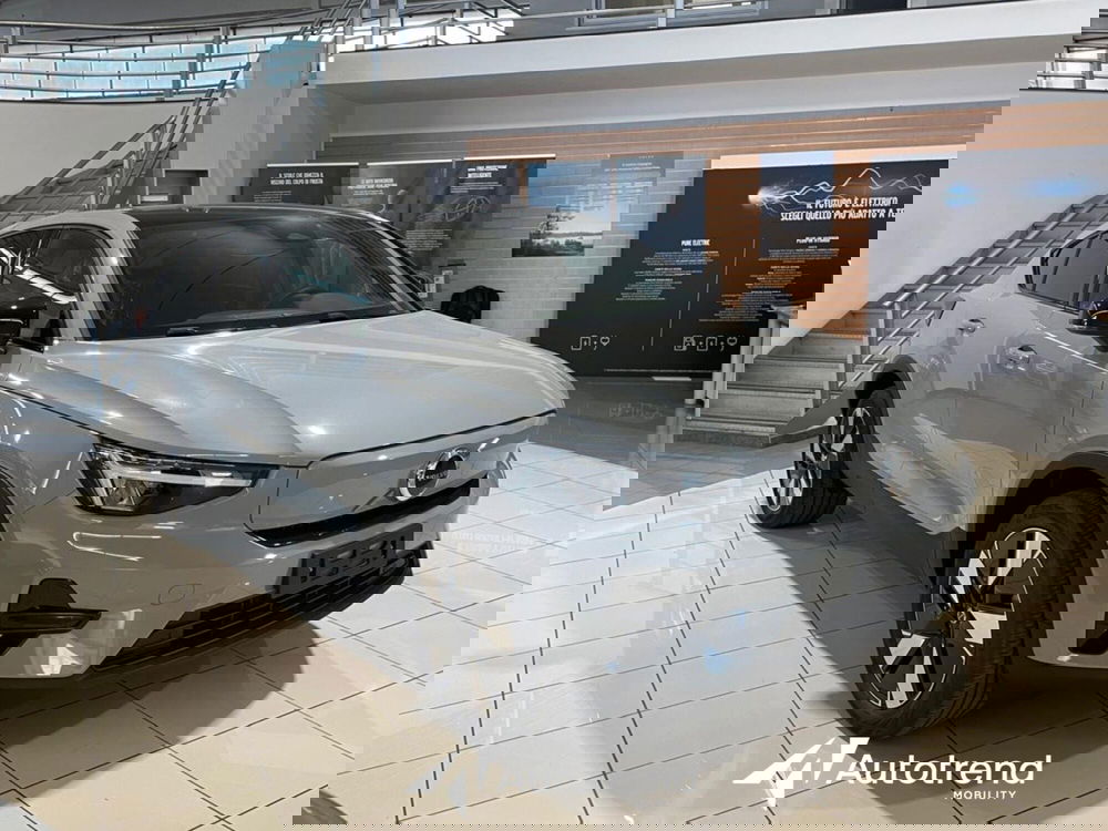 Volvo C40 nuova a Bari (3)