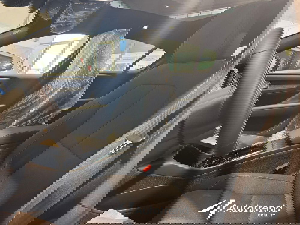 Volvo C40 nuova a Bari (7)