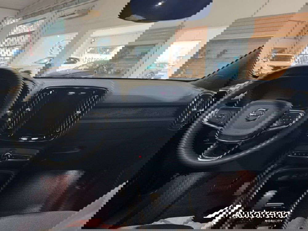 Volvo C40 nuova a Bari (8)