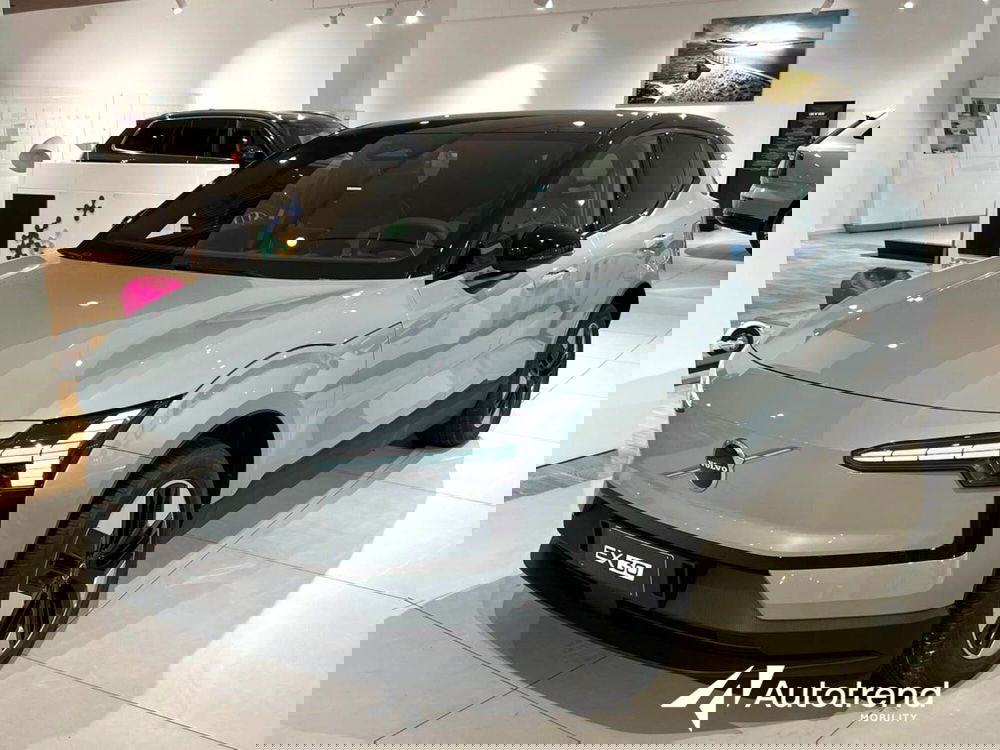 Volvo EX30 nuova a Bari