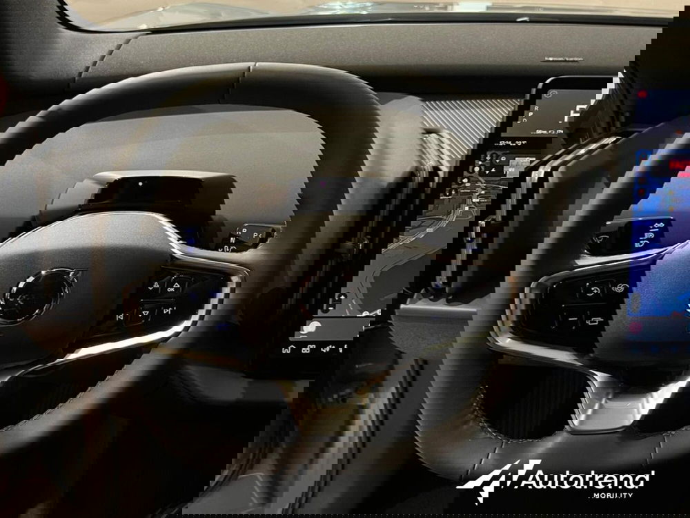 Volvo EX30 nuova a Bari (11)