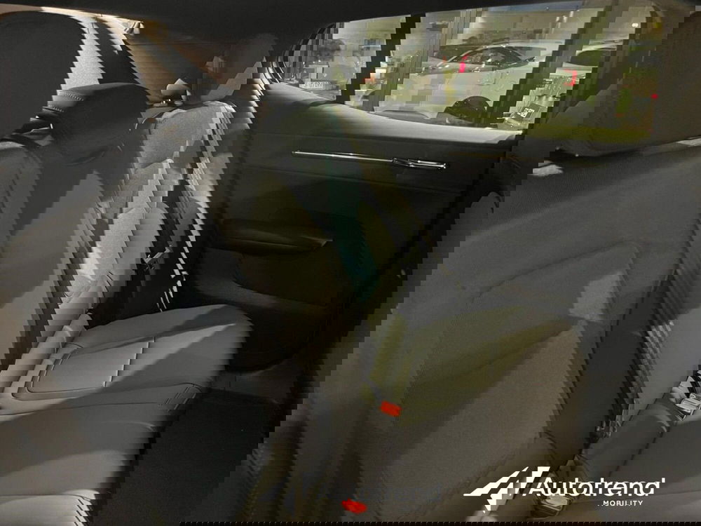 Volvo EX30 nuova a Bari (20)