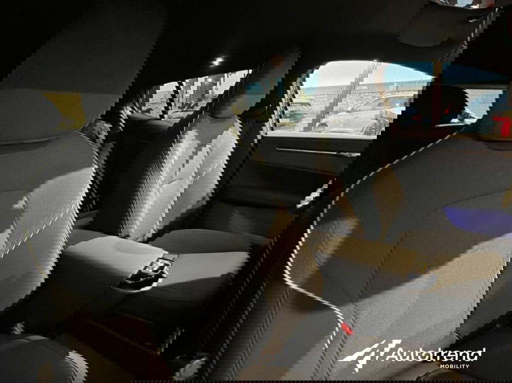 Volvo EX30 nuova a Bari (8)