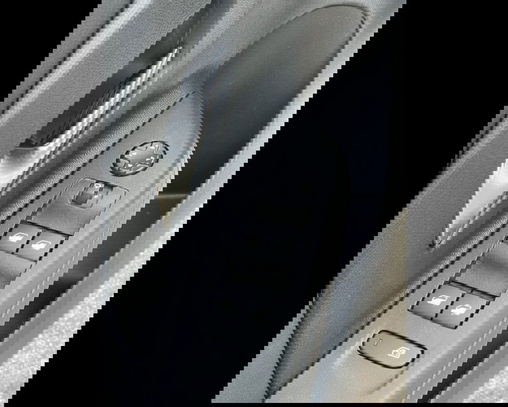 Opel Corsa usata a Treviso (12)