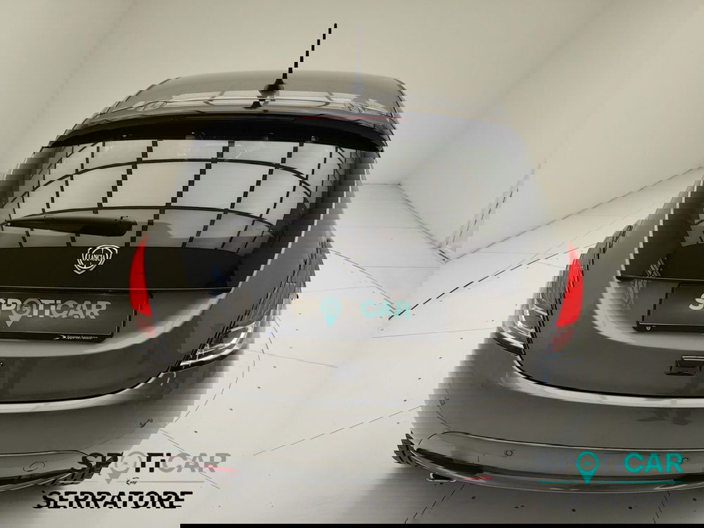 Lancia Ypsilon usata a Como (6)