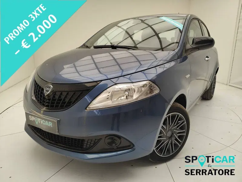 Lancia Ypsilon usata a Como