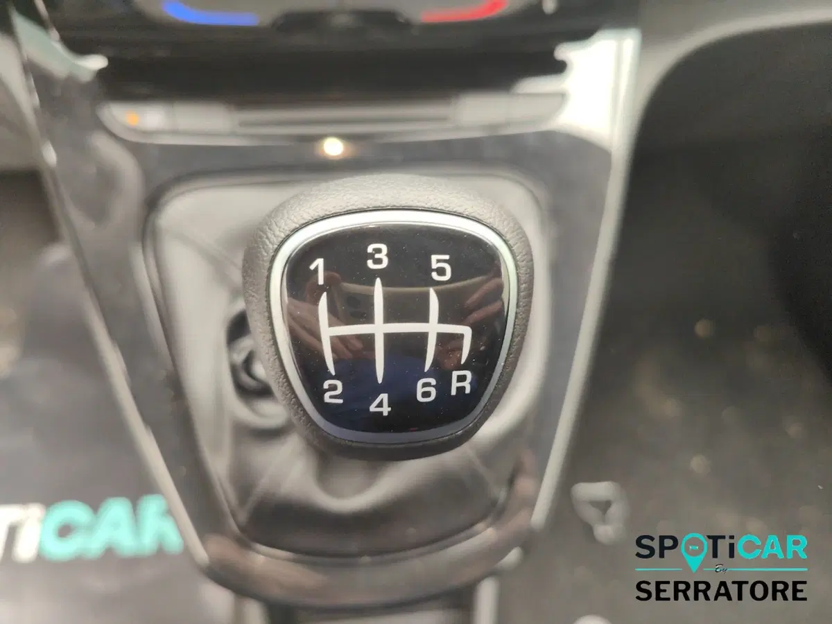 Lancia Ypsilon usata a Como (12)