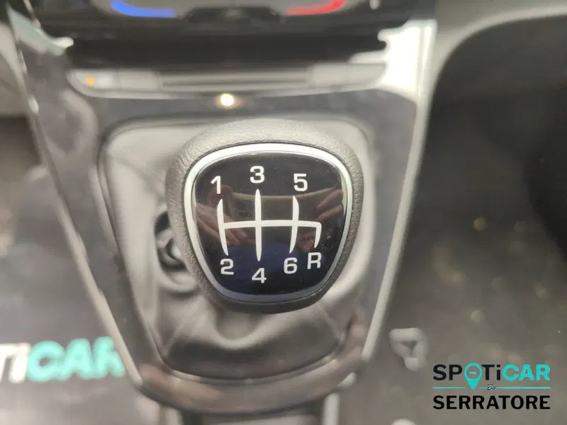 Lancia Ypsilon usata a Como (12)