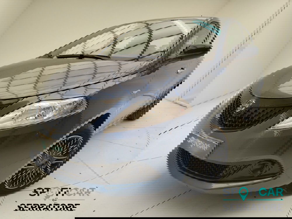 Lancia Ypsilon usata a Como (16)