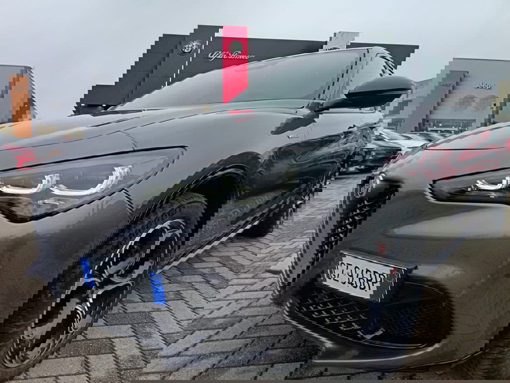 Alfa Romeo Stelvio usata a Alessandria (10)