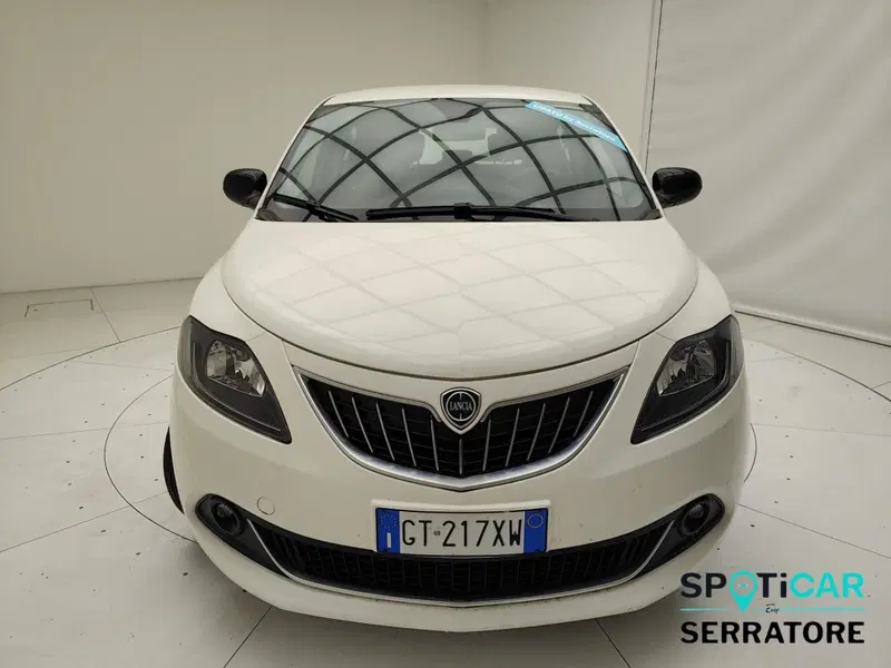 Lancia Ypsilon usata a Como (2)