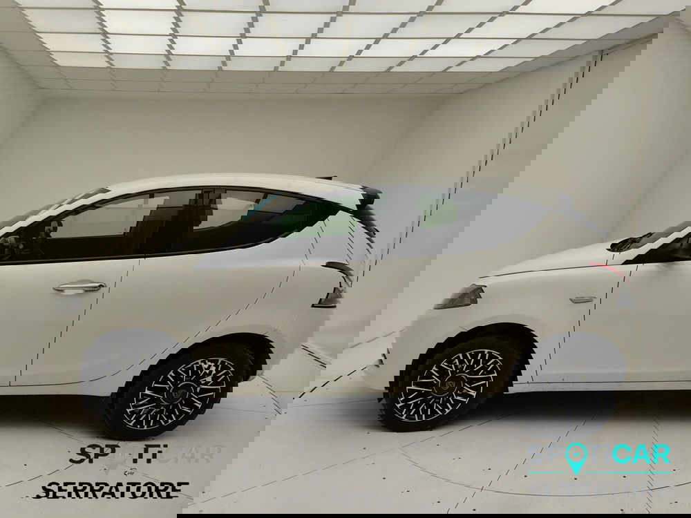 Lancia Ypsilon usata a Como (4)