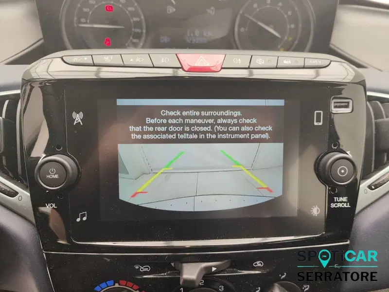 Lancia Ypsilon usata a Como (11)