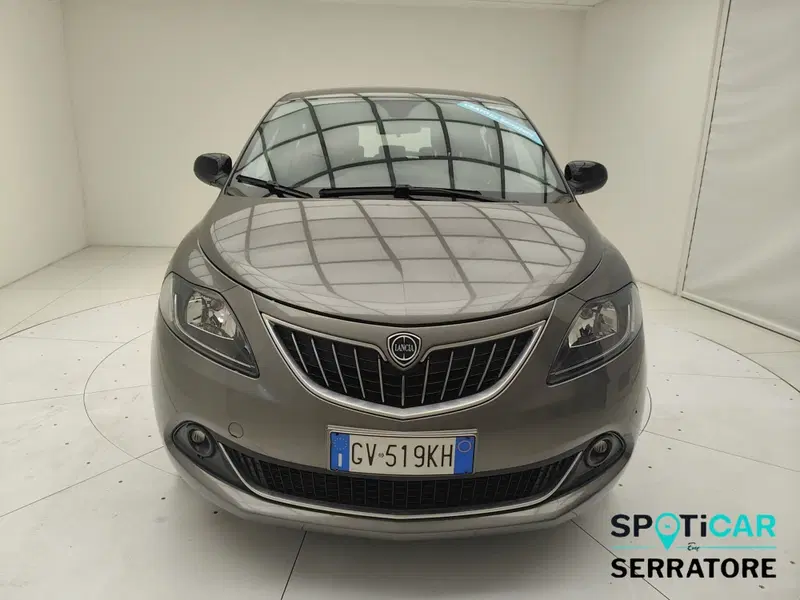 Lancia Ypsilon usata a Como (2)