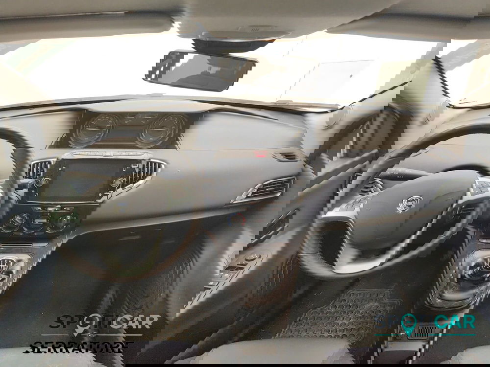 Lancia Ypsilon usata a Como (14)