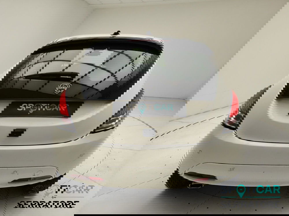 Lancia Ypsilon usata a Como (6)