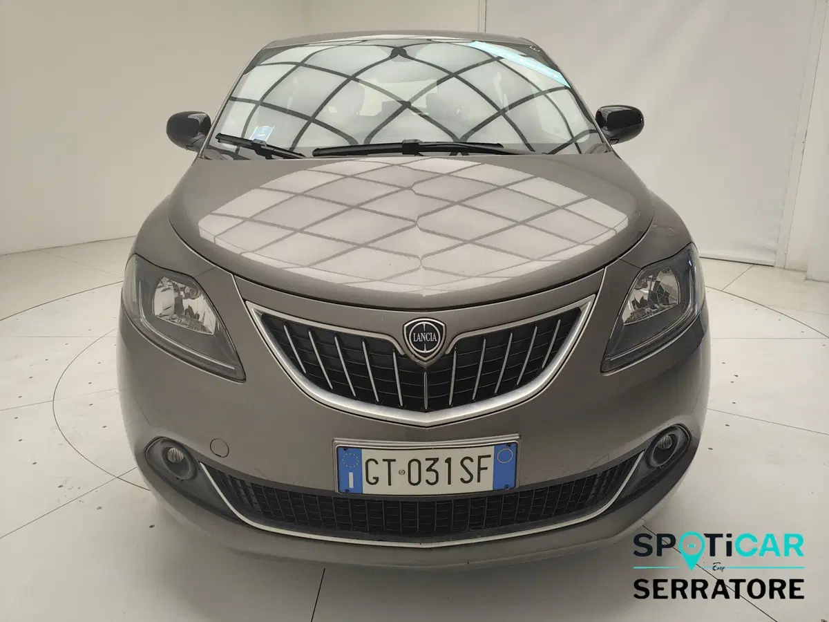 Lancia Ypsilon usata a Como (2)